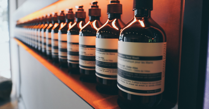 7 empresas que están colaborando en la lucha contra el coronavirus | Contamar